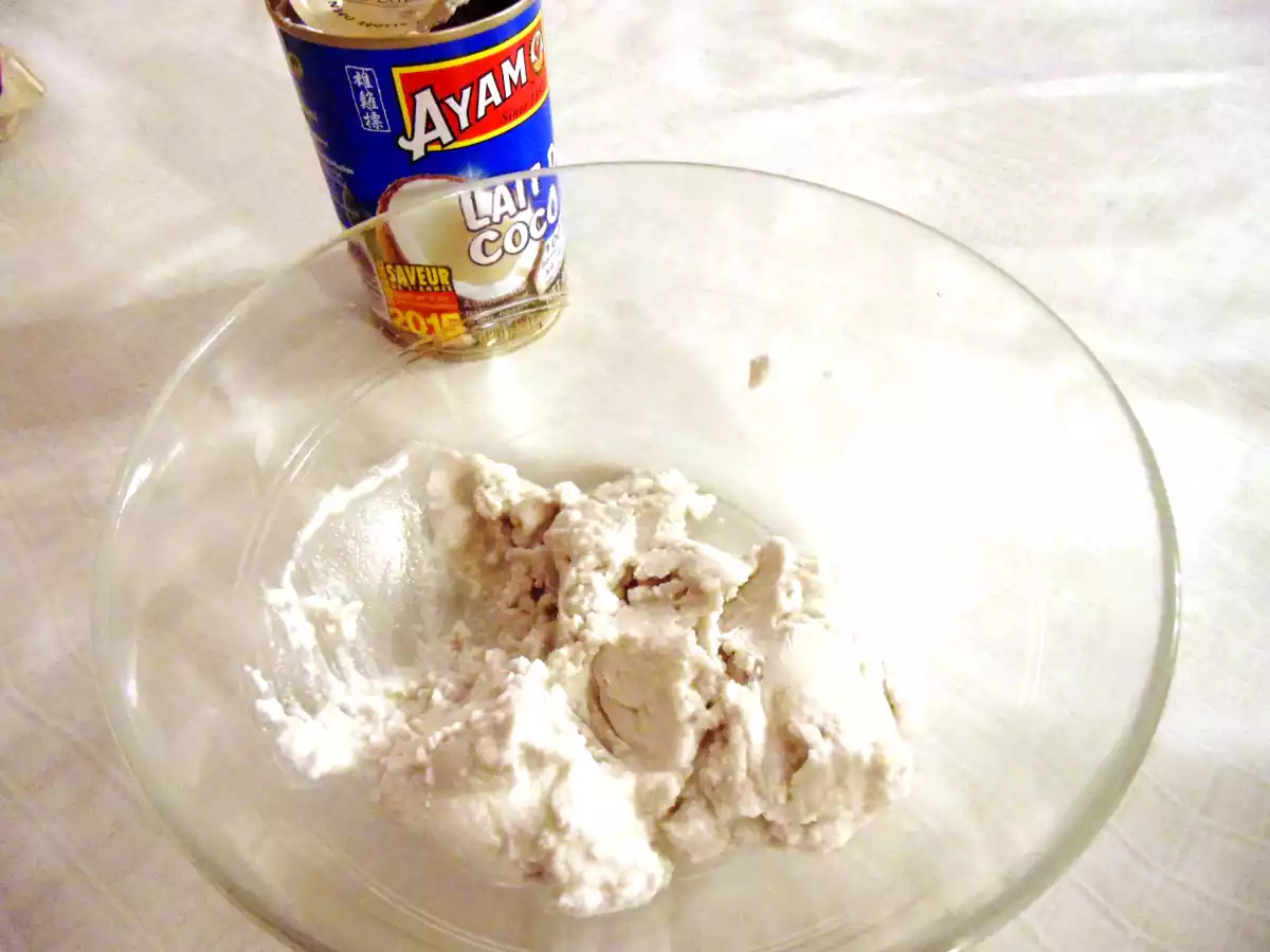 Bûche rose légère au coco et aux fruits rouges - photo 2