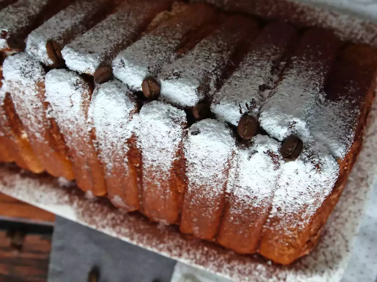 Bûche sans moule en forme de chalet façon tiramisu pour les amoureux de café - photo 8