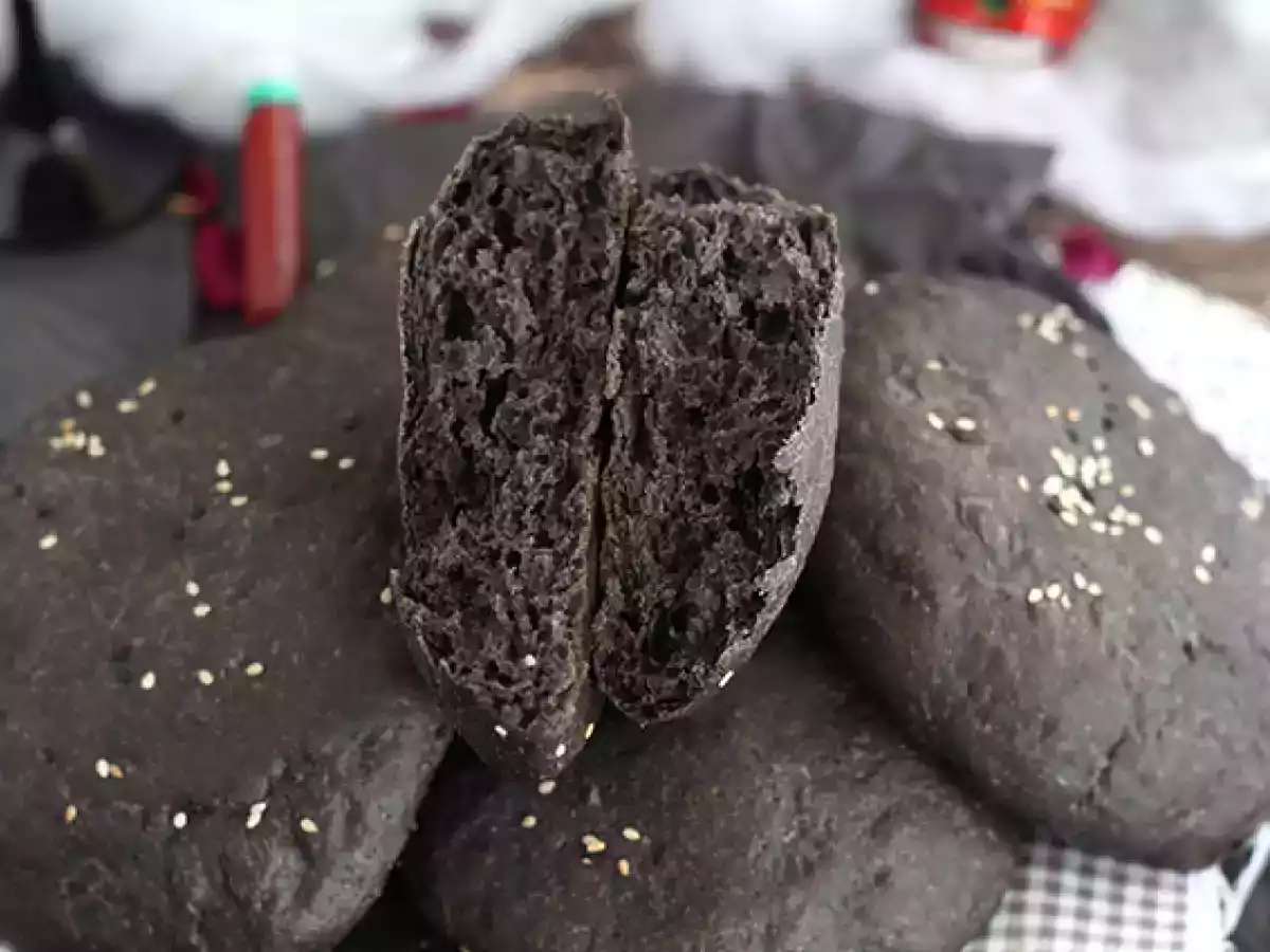 Buns noirs à l'encre de seiche - photo 2