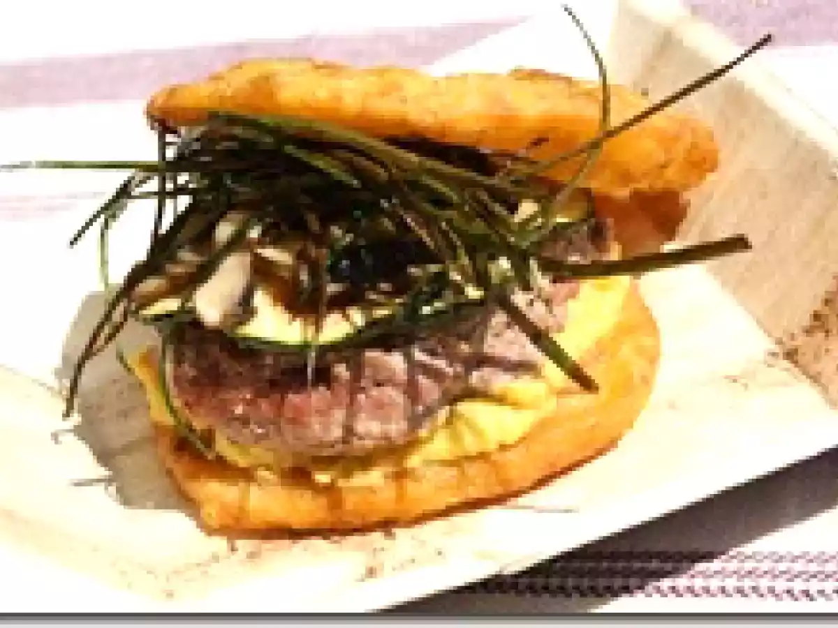 Burger au Pain de Courge, Crème au Roquefort et Légumes Sautés - photo 2