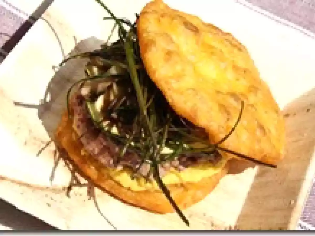 Burger au Pain de Courge, Crème au Roquefort et Légumes Sautés - photo 3