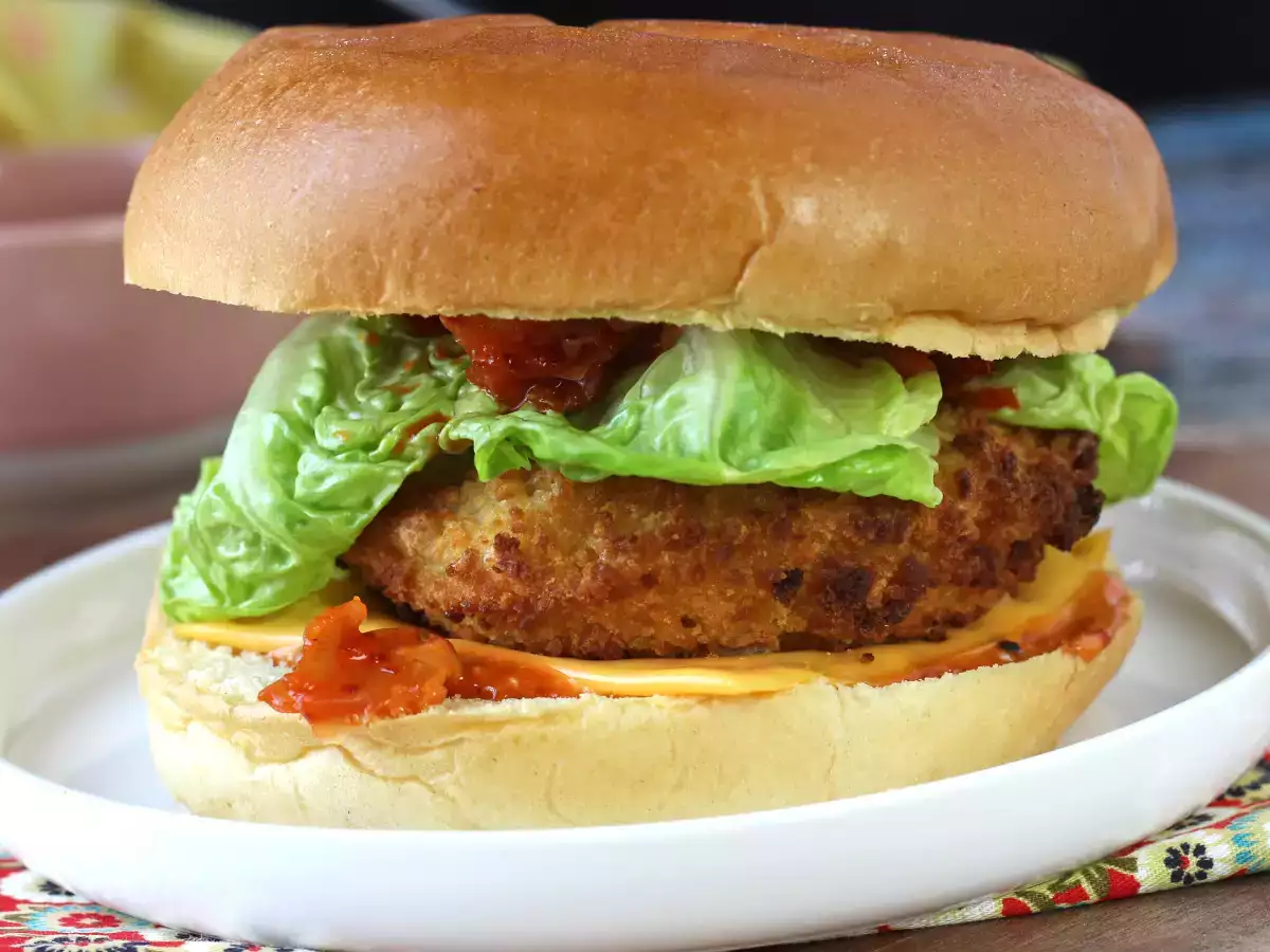 Burger au poulet pané à la coréenne : croustillant, épicé et ultra gourmand - photo 5