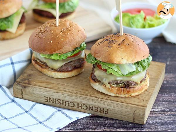 Burger maison facile et rapide - Recette Ptitchef