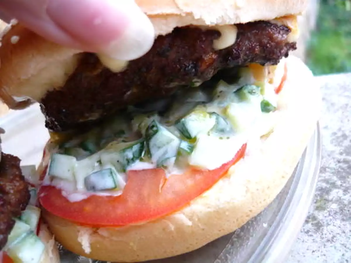 Burger tandoori sauce tzatziki - photo 2