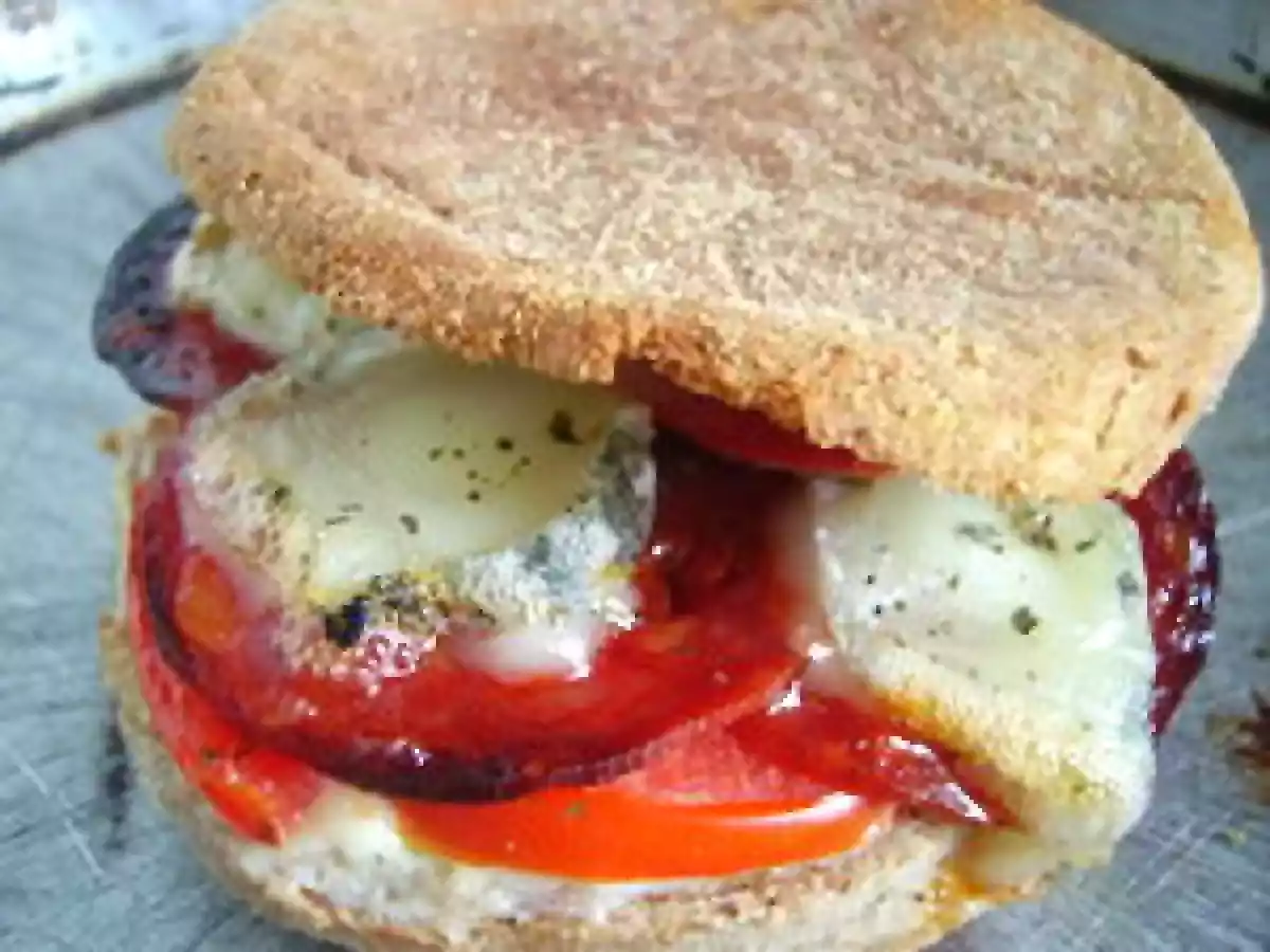 BURGERS DE MUFFINS AU CHORIZO ET AU CHÈVRE - photo 2