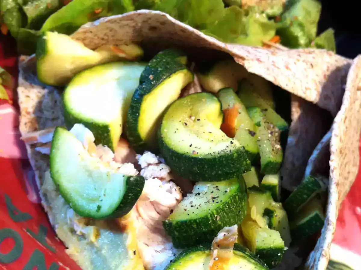 Burrito Libanais Hummus/Poulet et Courgettes !