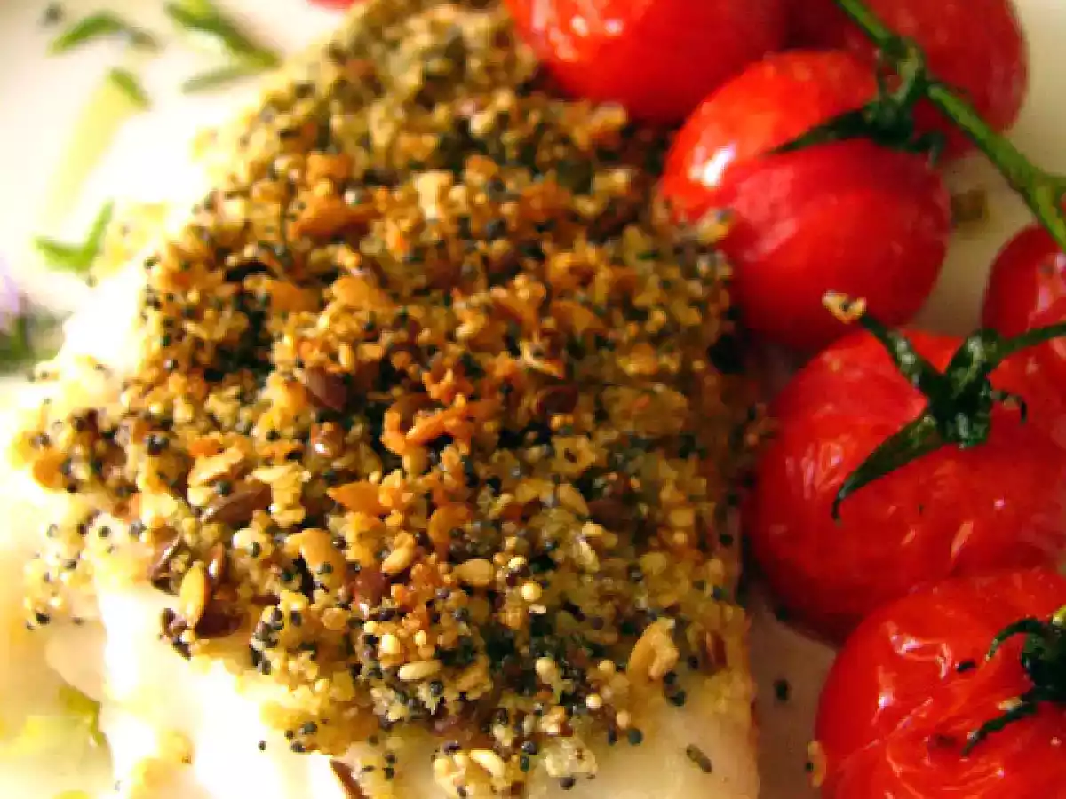 Cabillaud au crumble de petits graines et tomates cerises au four