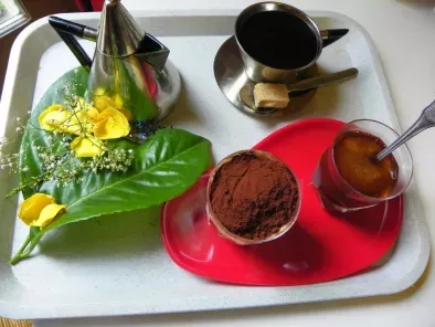 Café Gourmand avec Granité au café et Tiramisu au cacao amer