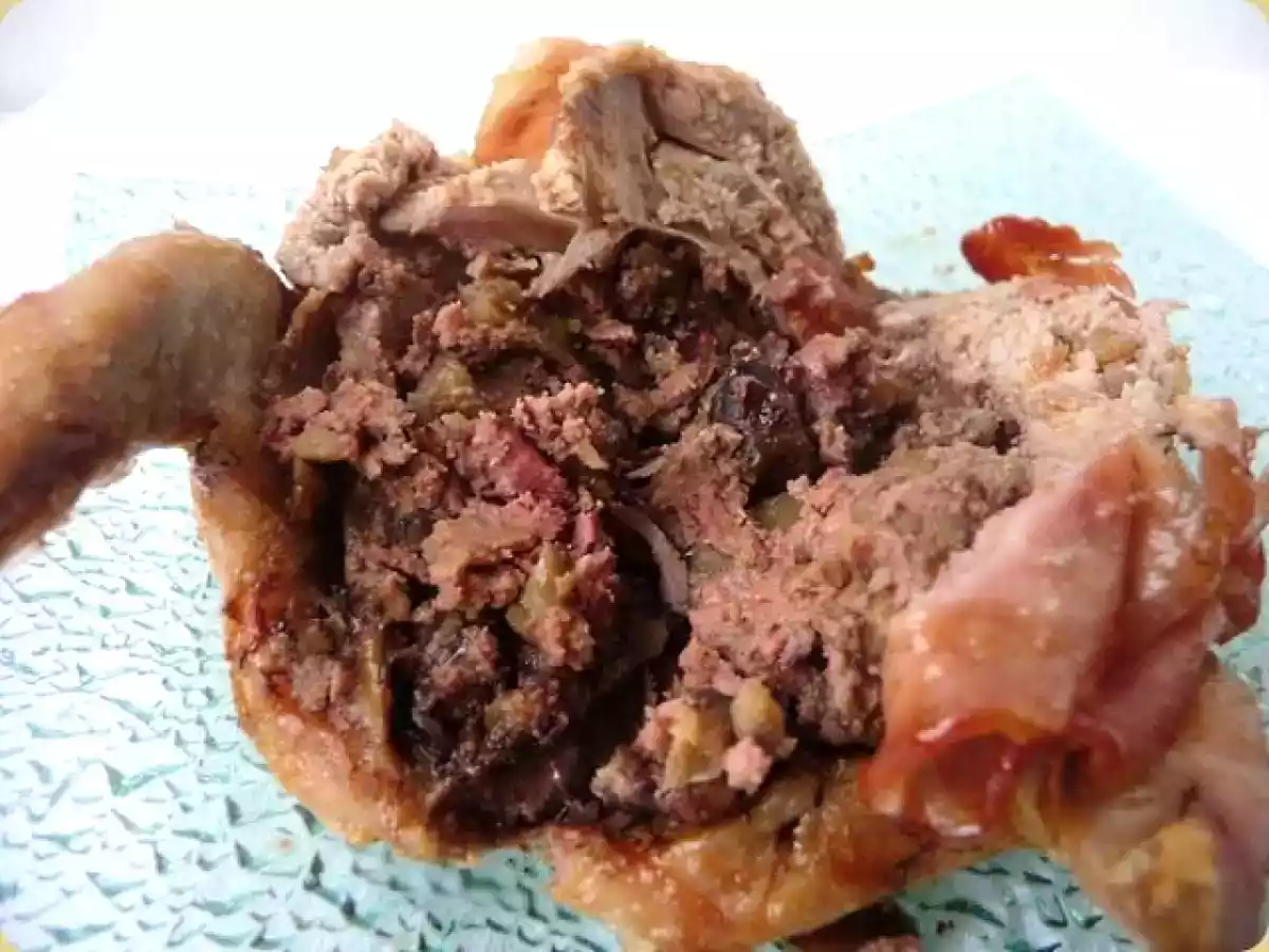 Cailles farcies aux marrons et foies de volaille.