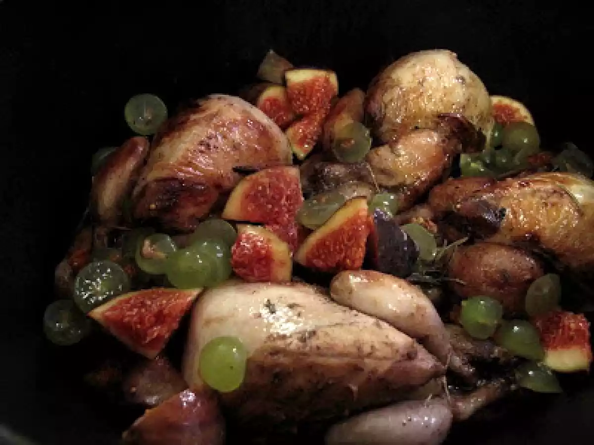 Cailles farcies aux raisins et aux figues