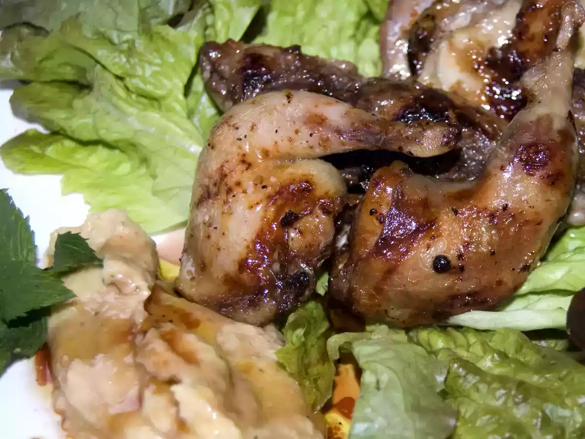 Cailles marinées à la mélasse de grenades