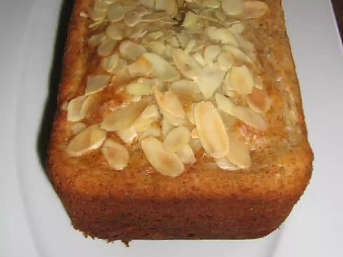 Cake à l'amande et aux noisettes