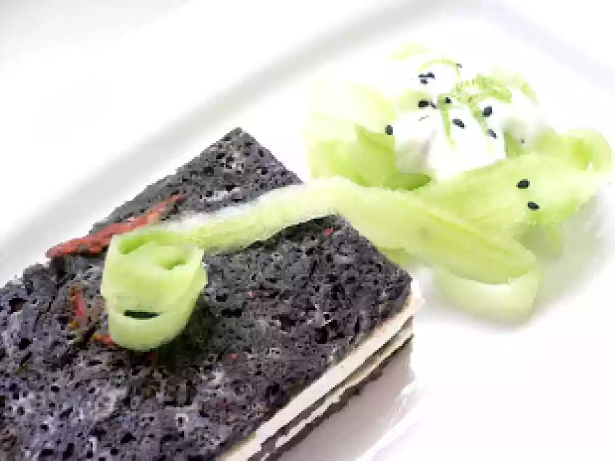 Cake à l'Encre et sa garde-robe