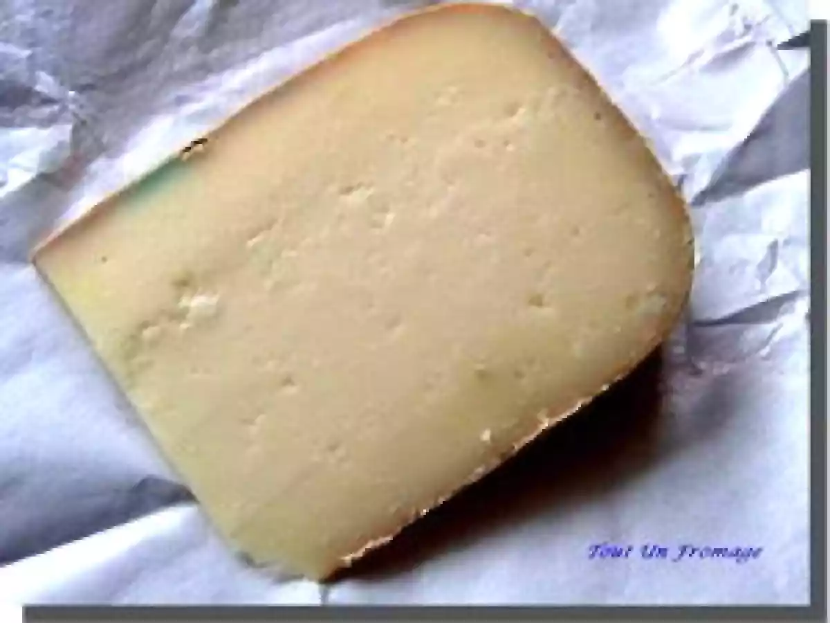 Cake à l'Ossau Iraty et au Chorizo