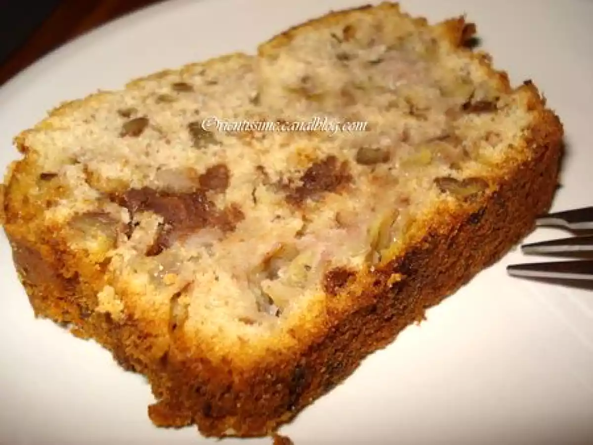 Cake à la banane, chocolat au lait et noix de pécan