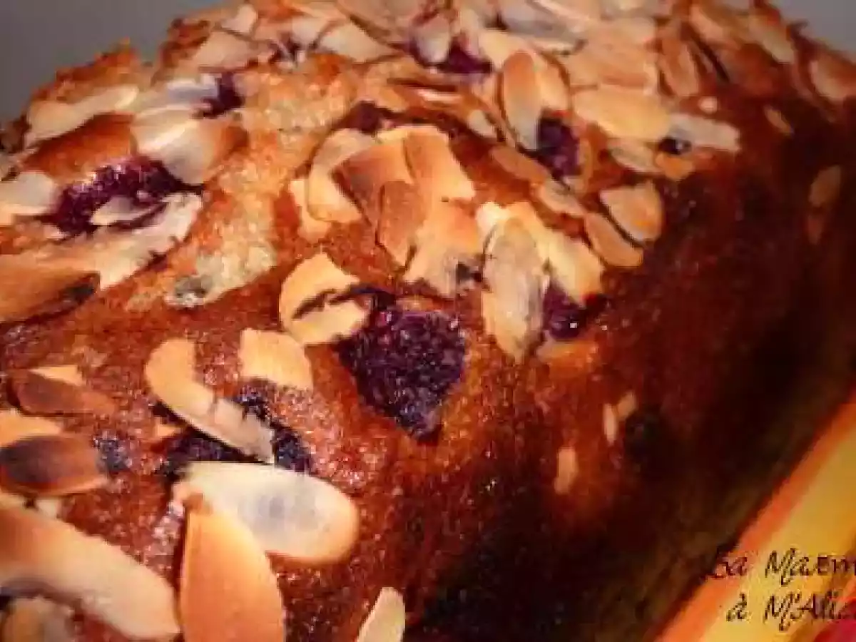 Cake amandine aux framboises