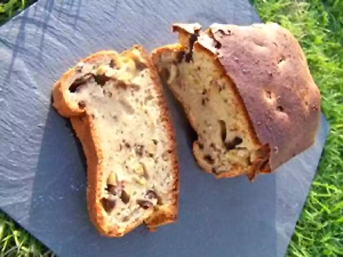 Cake au 2 olives et pâte(beurre) de noix de cajoux