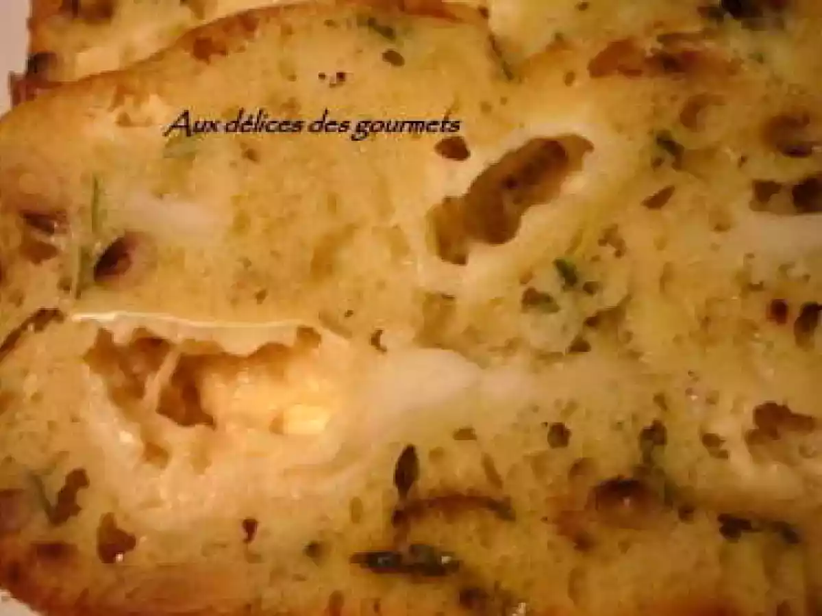 Cake au chèvre, aux courgettes et aux pignons de pin - photo 2