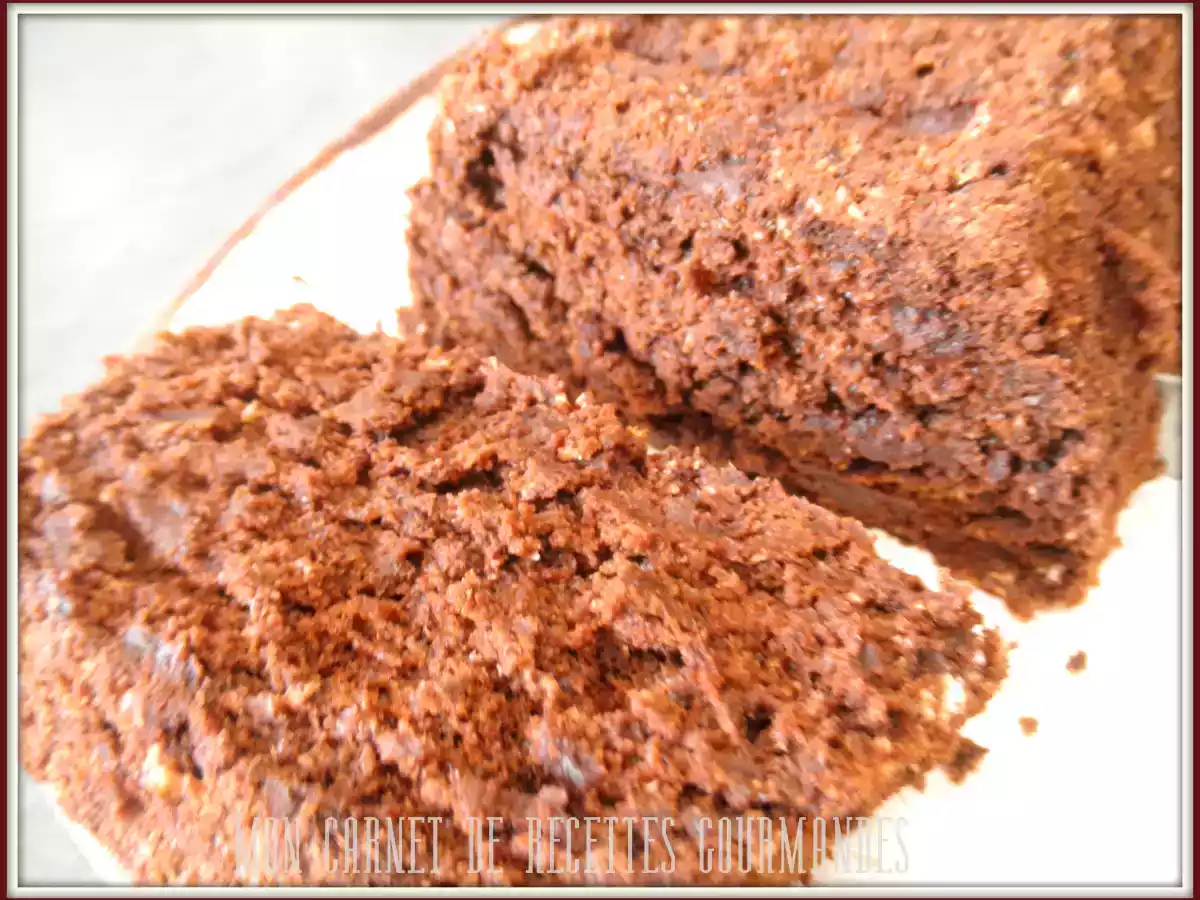 CAKE AU CHOCOLAT ET A LA BETTERAVE