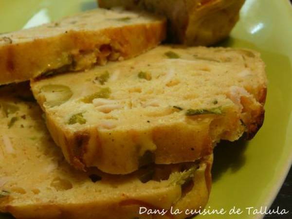 Cake au fromage blanc, dinde et poivrons tendres