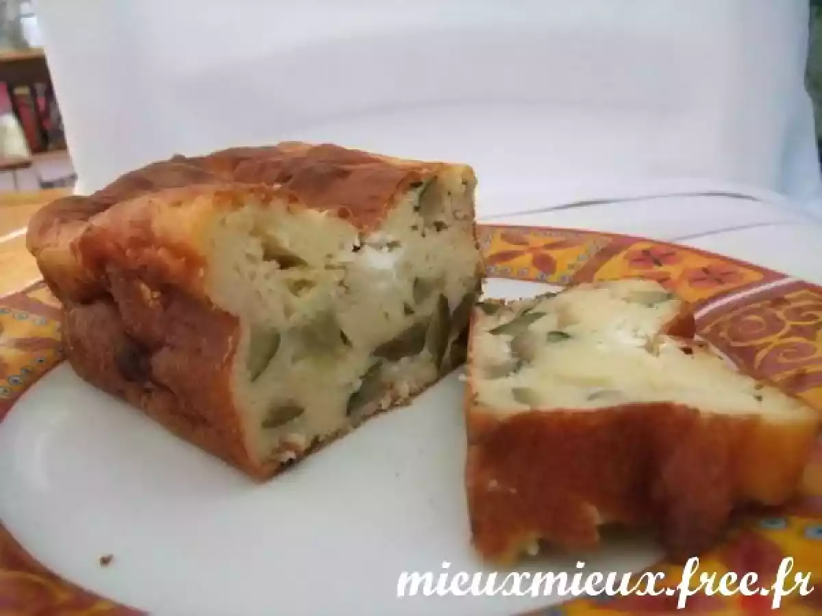 Cake au fromage de chèvre et à la courgette