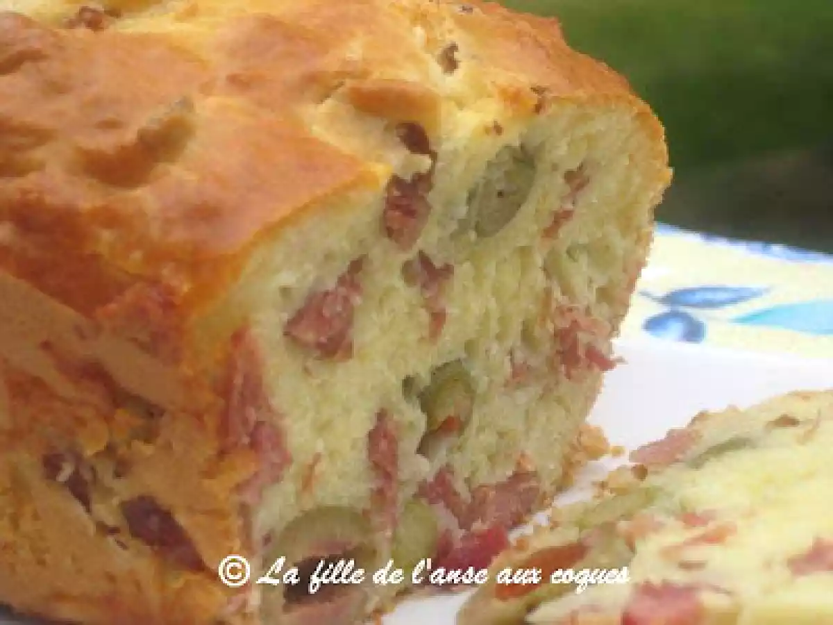 CAKE AU JAMBON ET AUX OLIVES FARCIES - photo 2