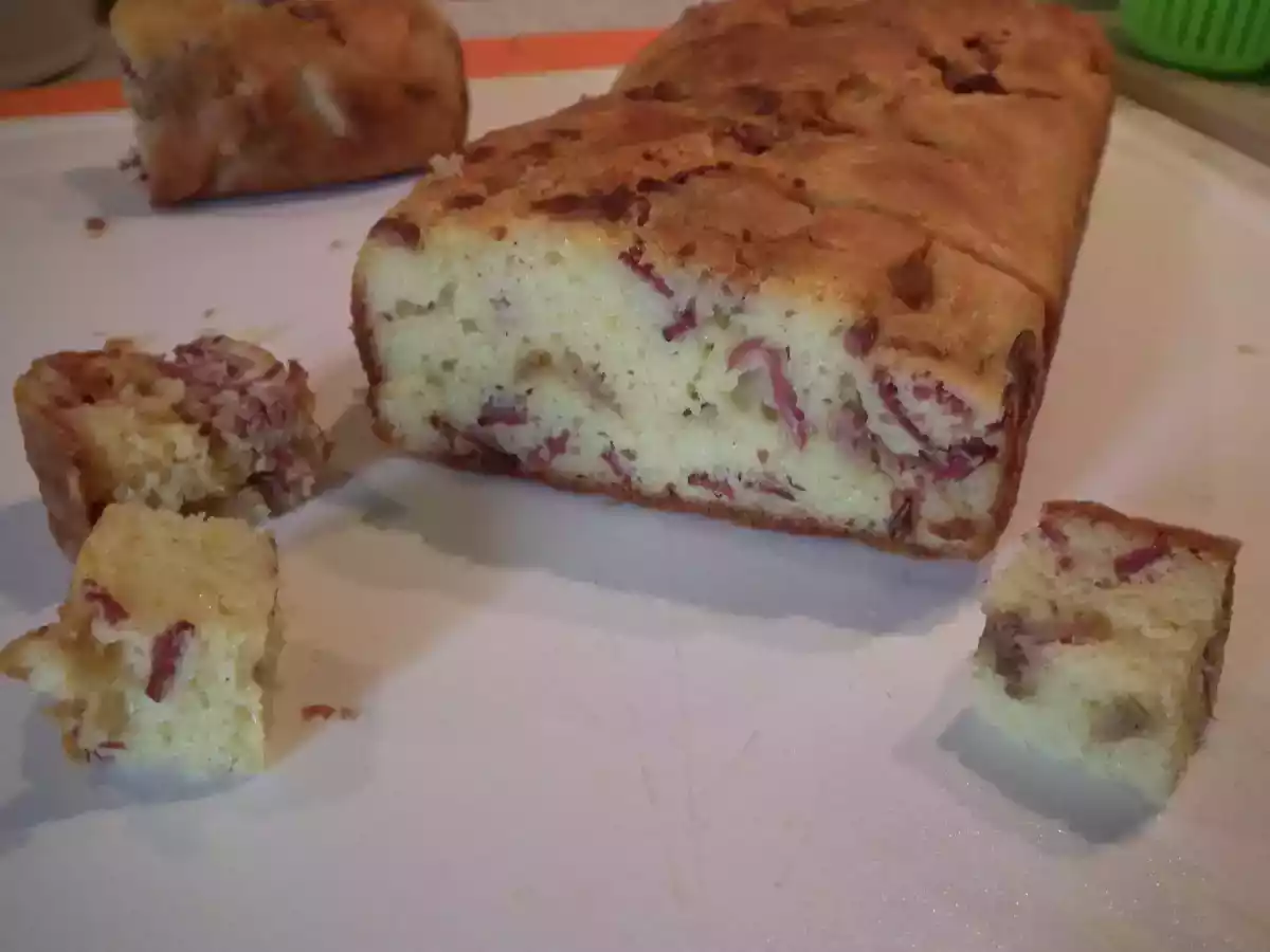 Cake au magret et foie gras