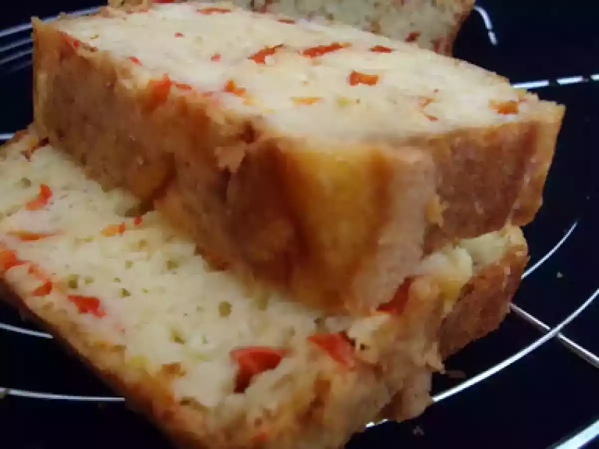 CAKE AU POIVRON ET AU CUMIN