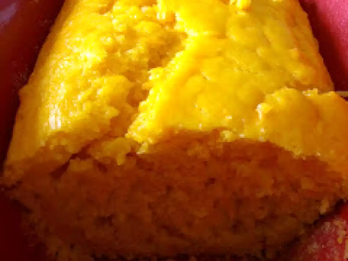 Cake au potiron et aux pépites de chocolat blanc.