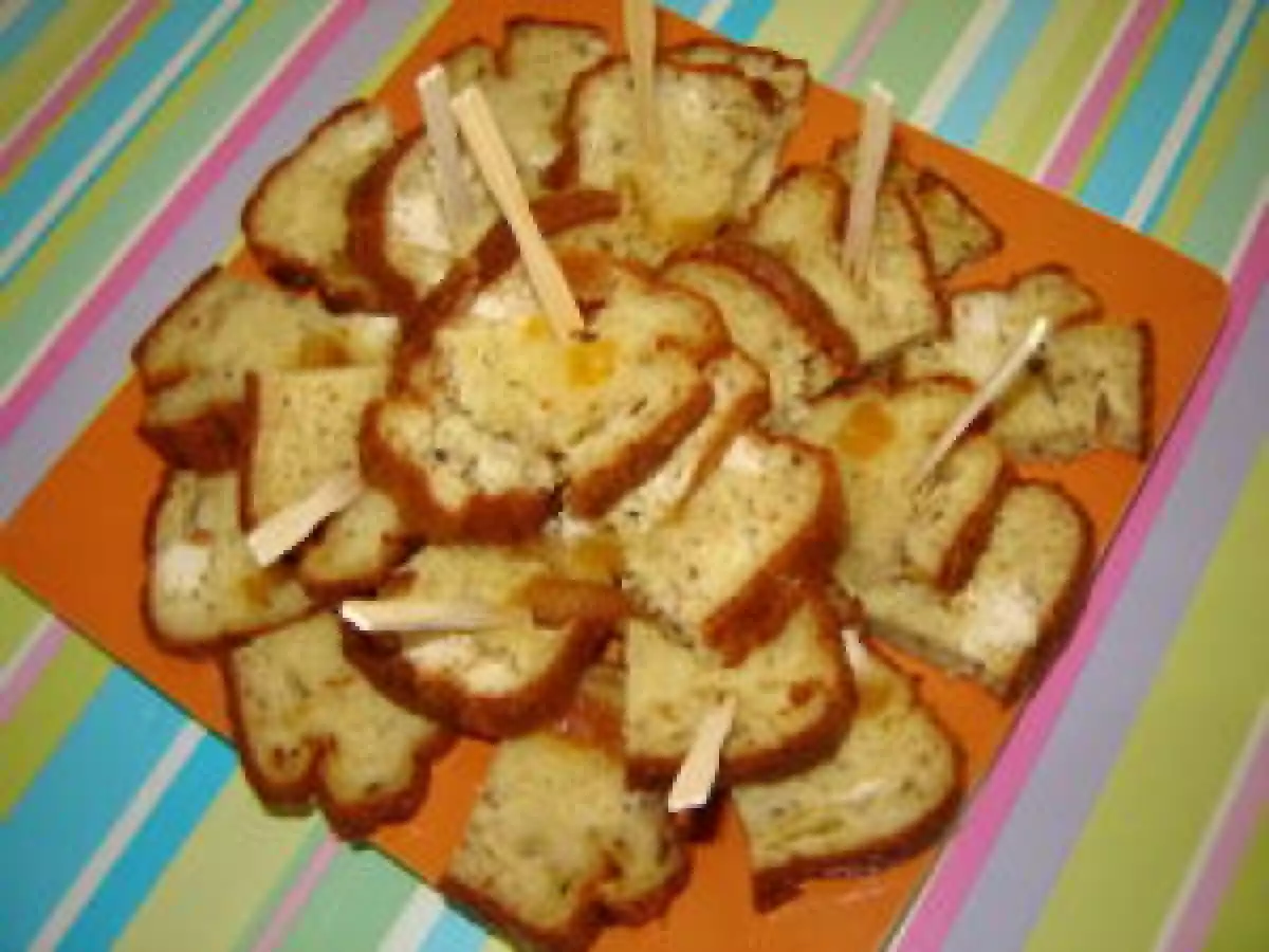 Cake au poulet et abricots secs aux parfums de tajine