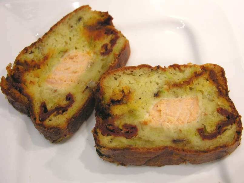 Cake au Saumon, Tomates Séchées et Fondue de Poireaux - photo 2