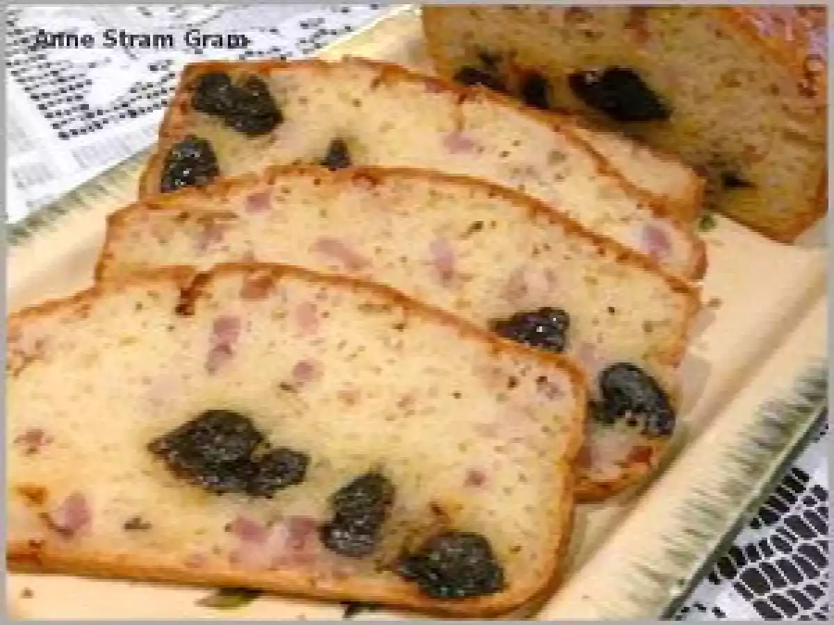 Cake aux lardons et pruneaux