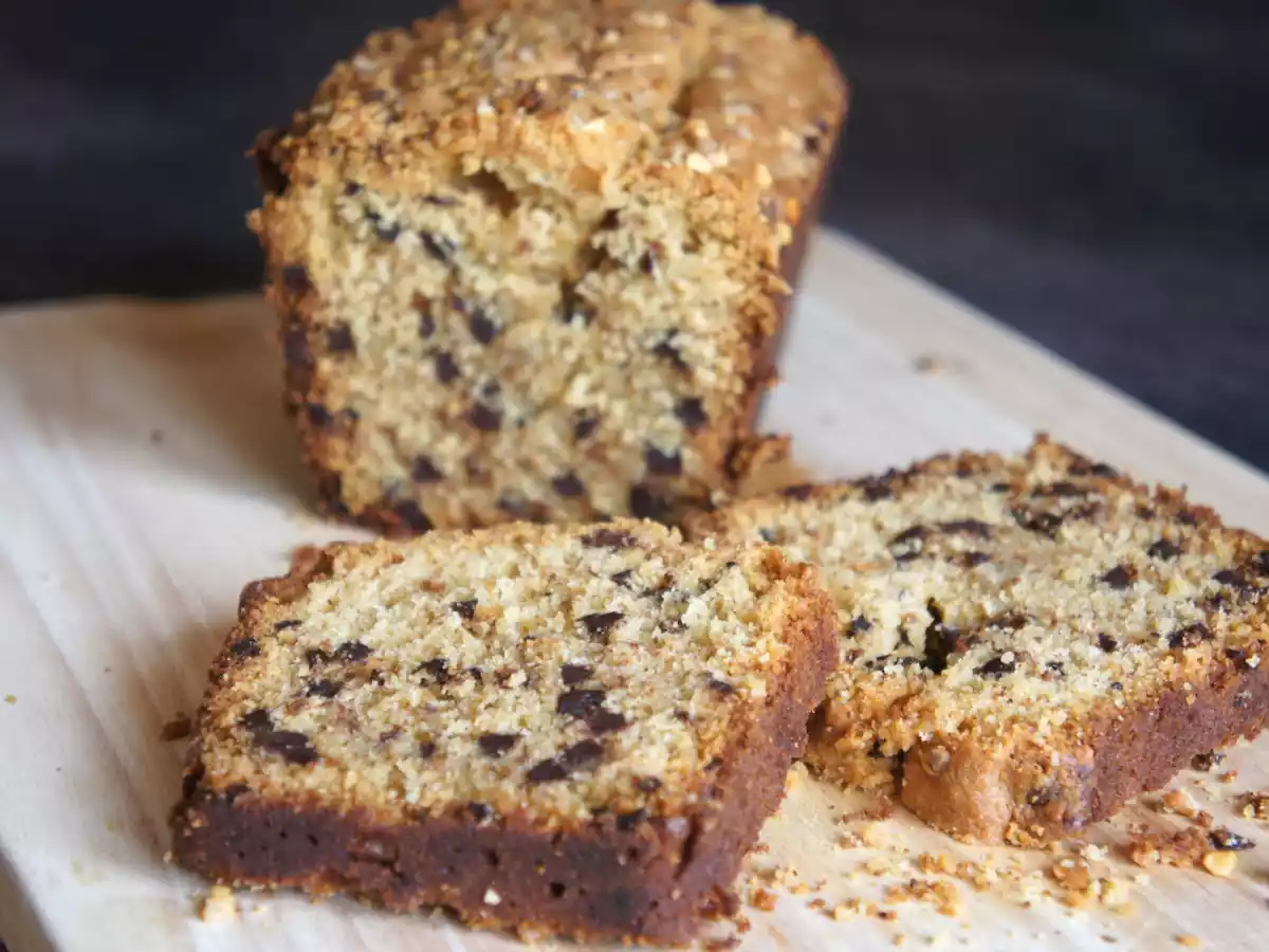 Cake aux noisettes et pépites de chocolat noir - photo 2