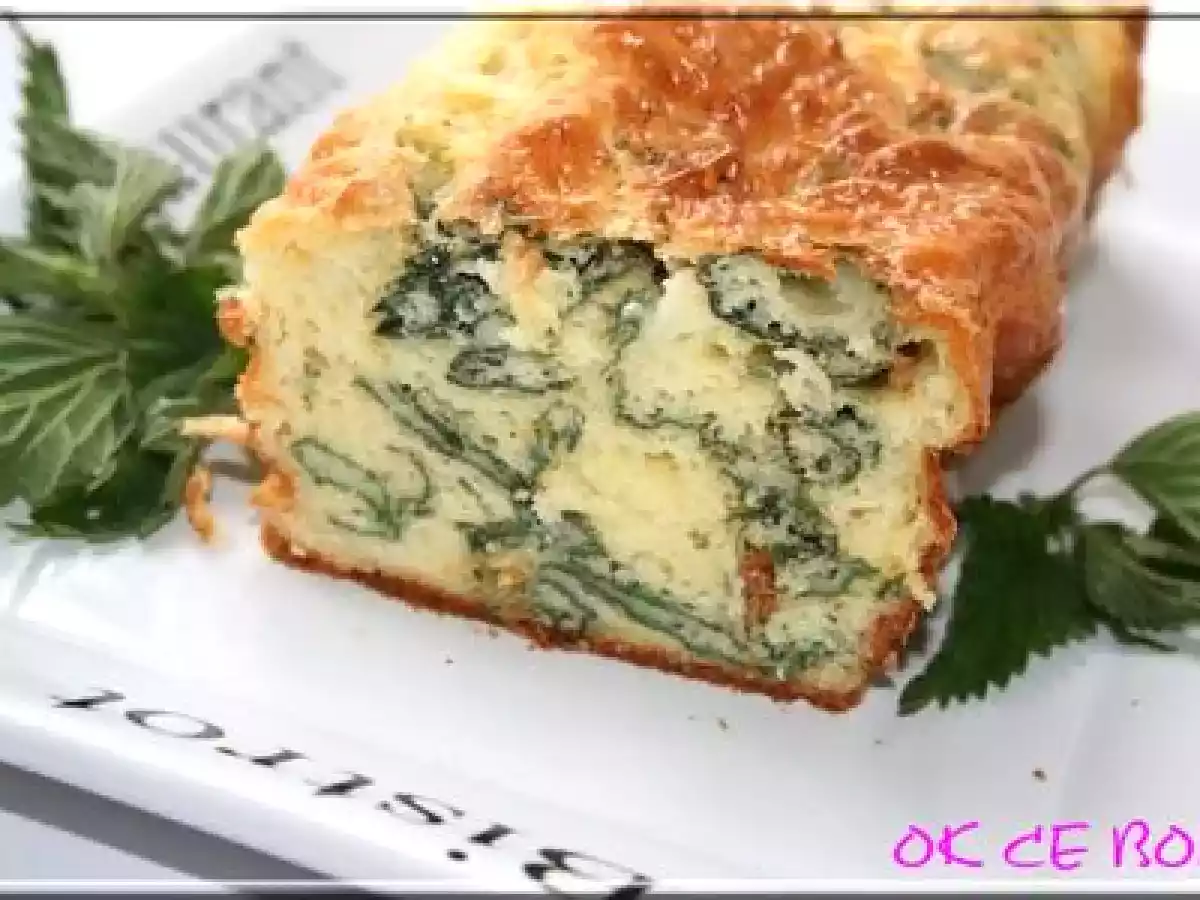 Cake aux orties et au chèvre