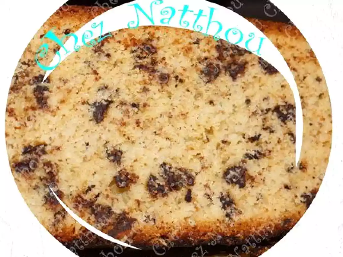 Cake aux pépites de chocolat et pâte d'amande