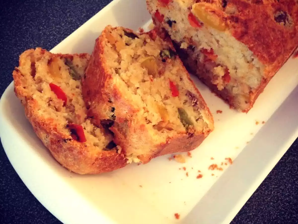 CAKE AUX POIVRONS ET THON