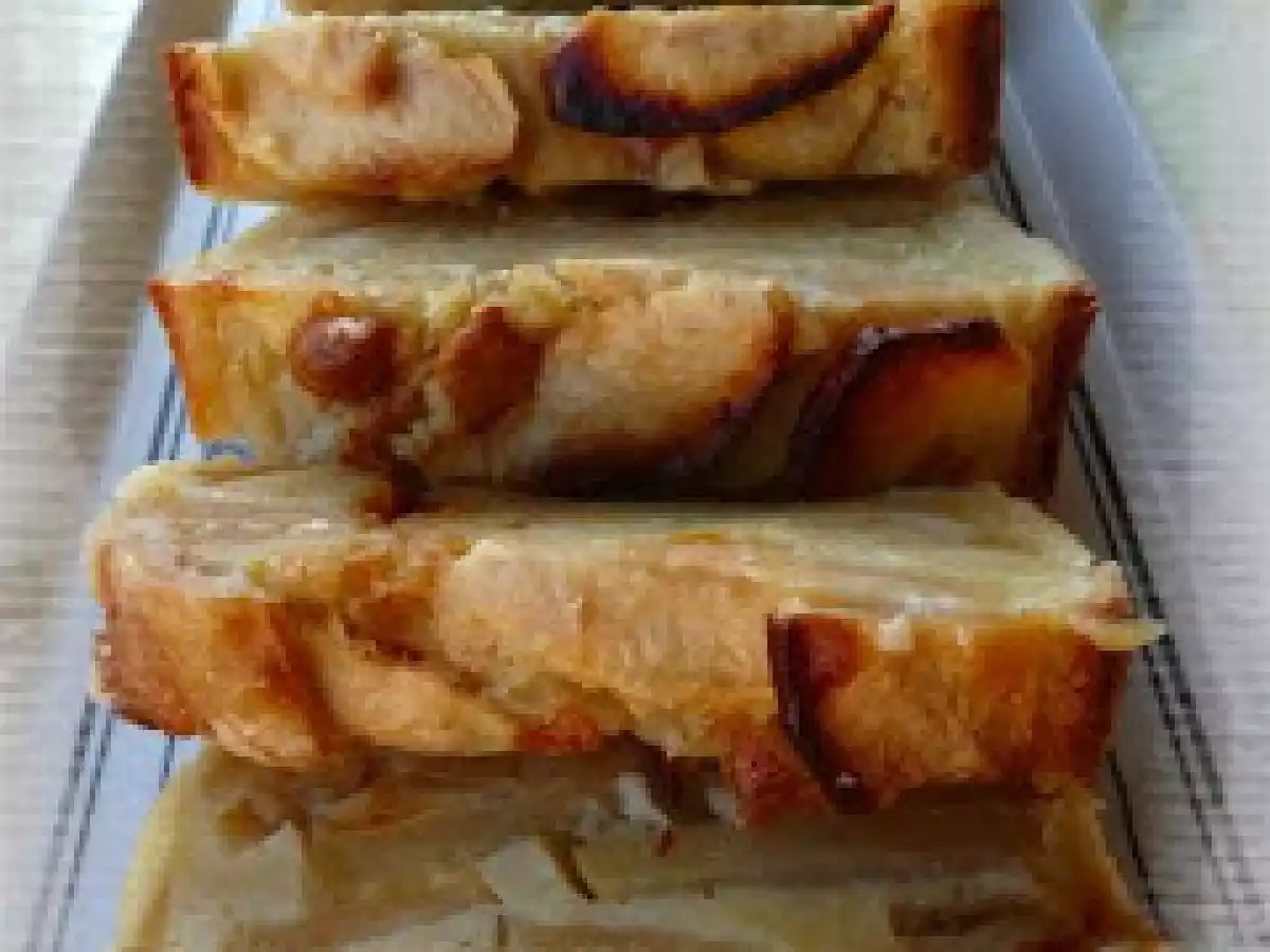 Cake aux pommes & pépites de caramel