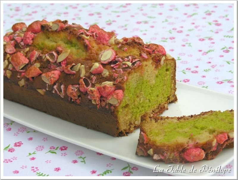 Cake Aux Pralines Roses Et A La Pistache Recette Ptitchef