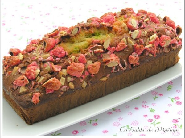 Cake Aux Pralines Roses Et A La Pistache Recette Ptitchef
