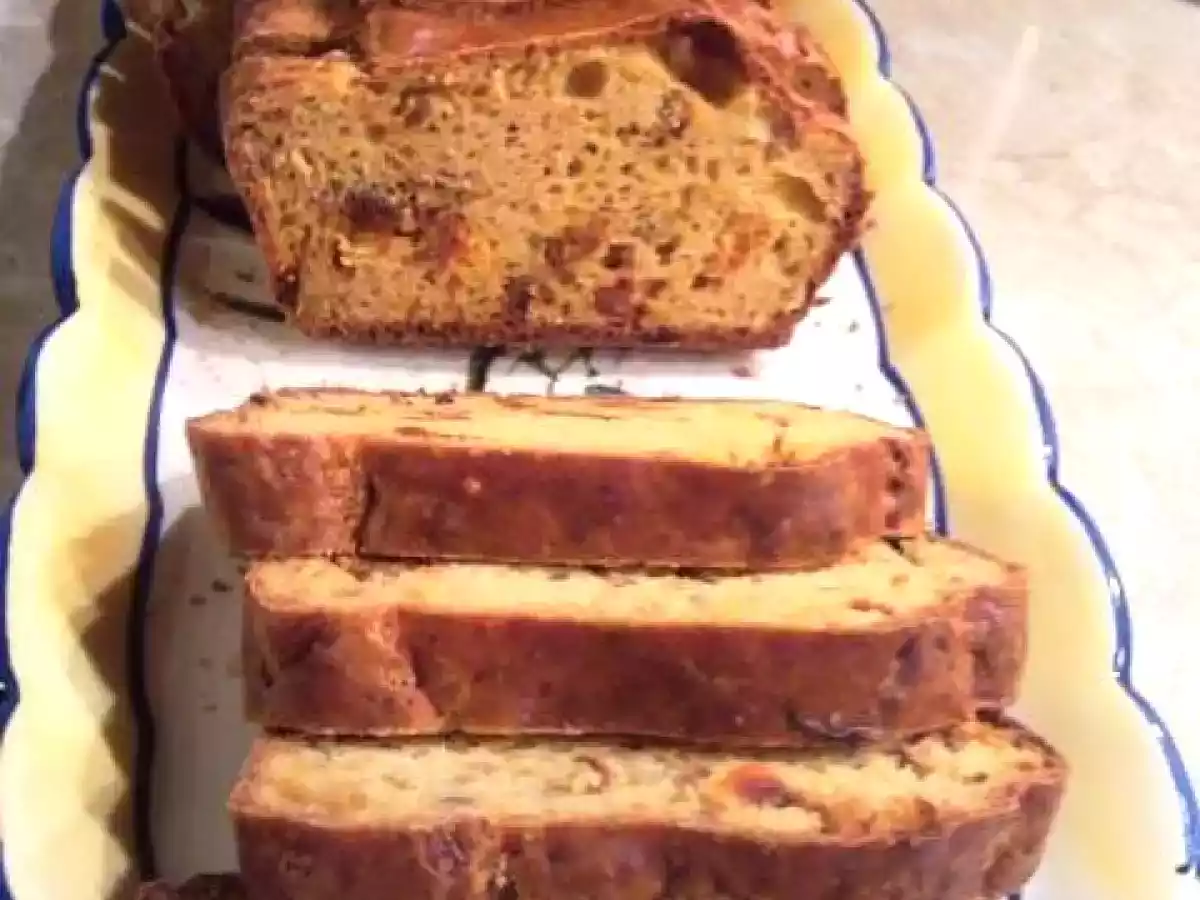 CAKE AUX TOMATES SECHEES, JAMBON ET MAROILLES - photo 2