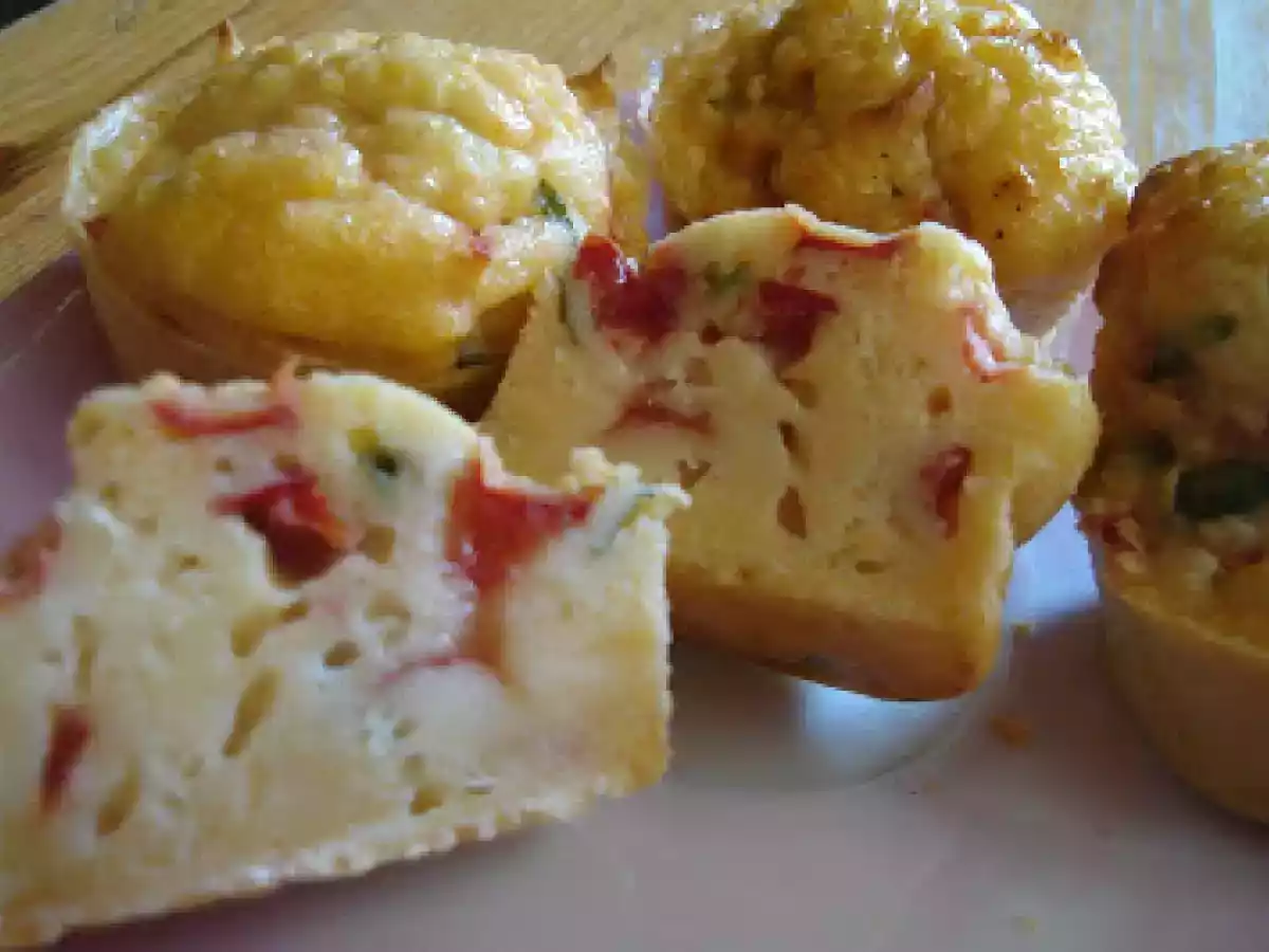 Cake basilic, poivrons, tomates cerises