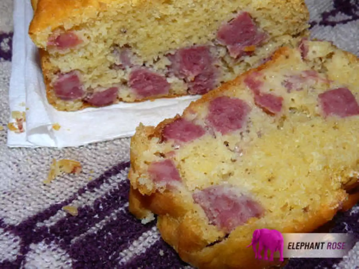 Cake brioché à la saucisse à l'ail