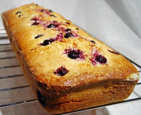 Cake Cassis Et Chocolat Blanc Recette Ptitchef