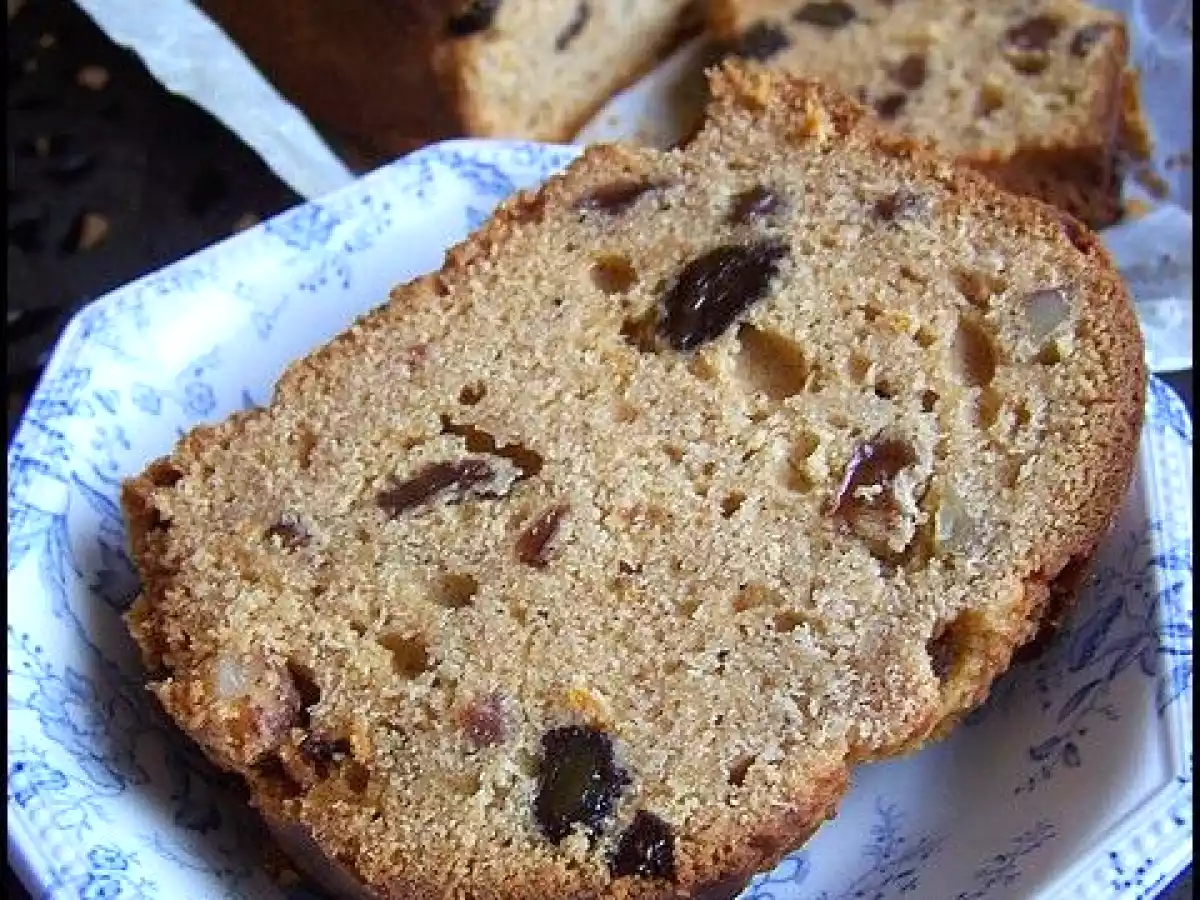 Cake indien aux raisins secs, épices douces et zestes d'orange - photo 2
