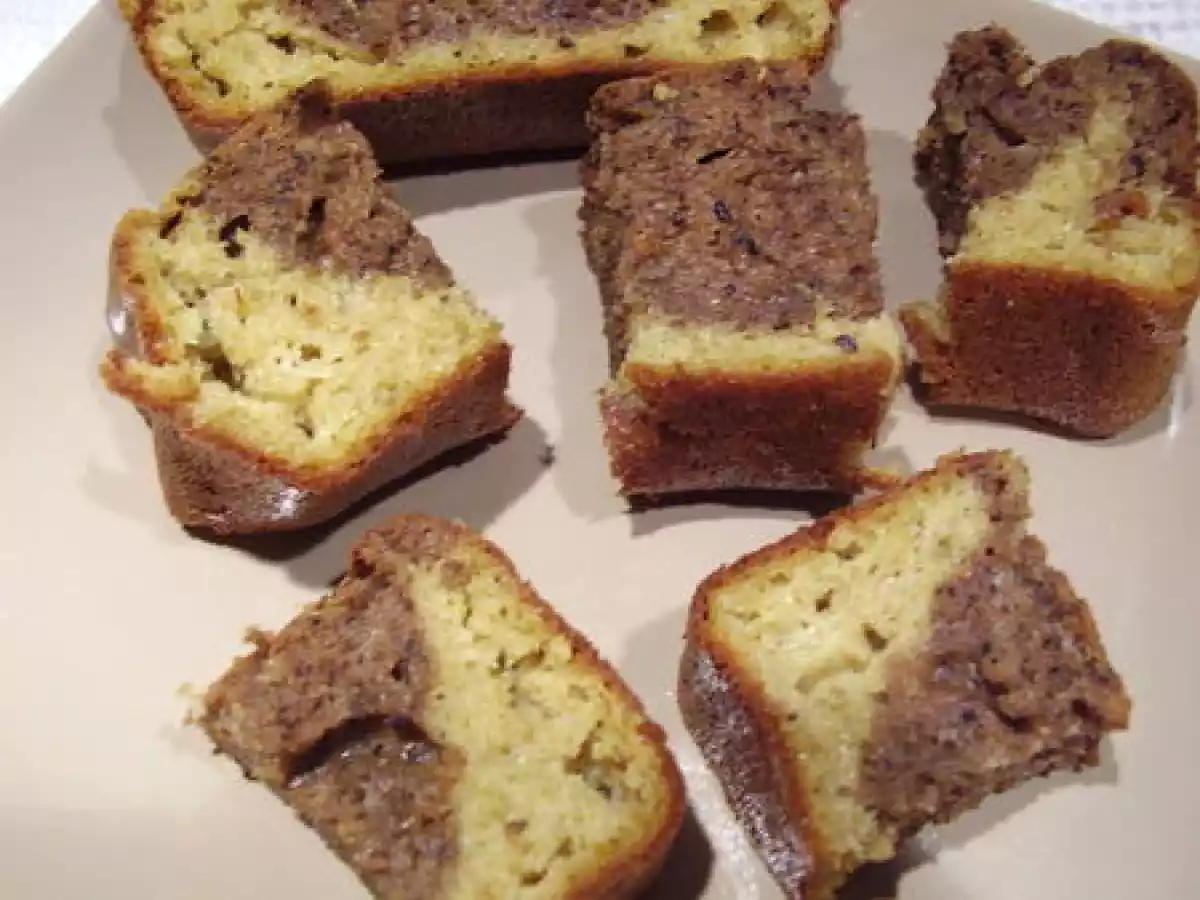 Cake marbré aux deux tapenades et piment d'Espelette. - photo 2