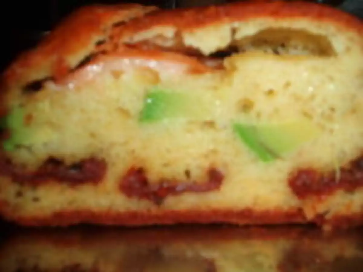 Cake millefeuille saumon fumé, tomates confites, avocat - photo 2