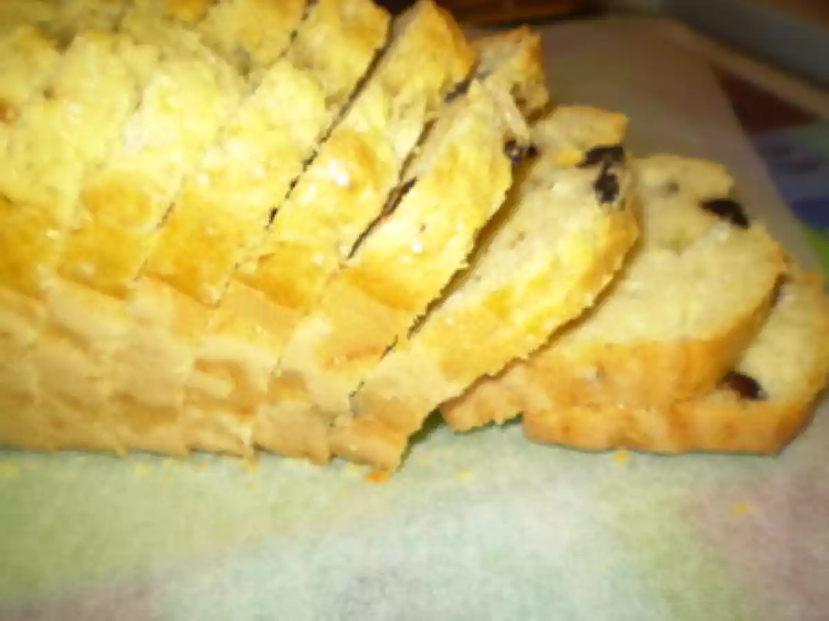 Cake olives noires, crottin de chèvre et romarin - photo 2