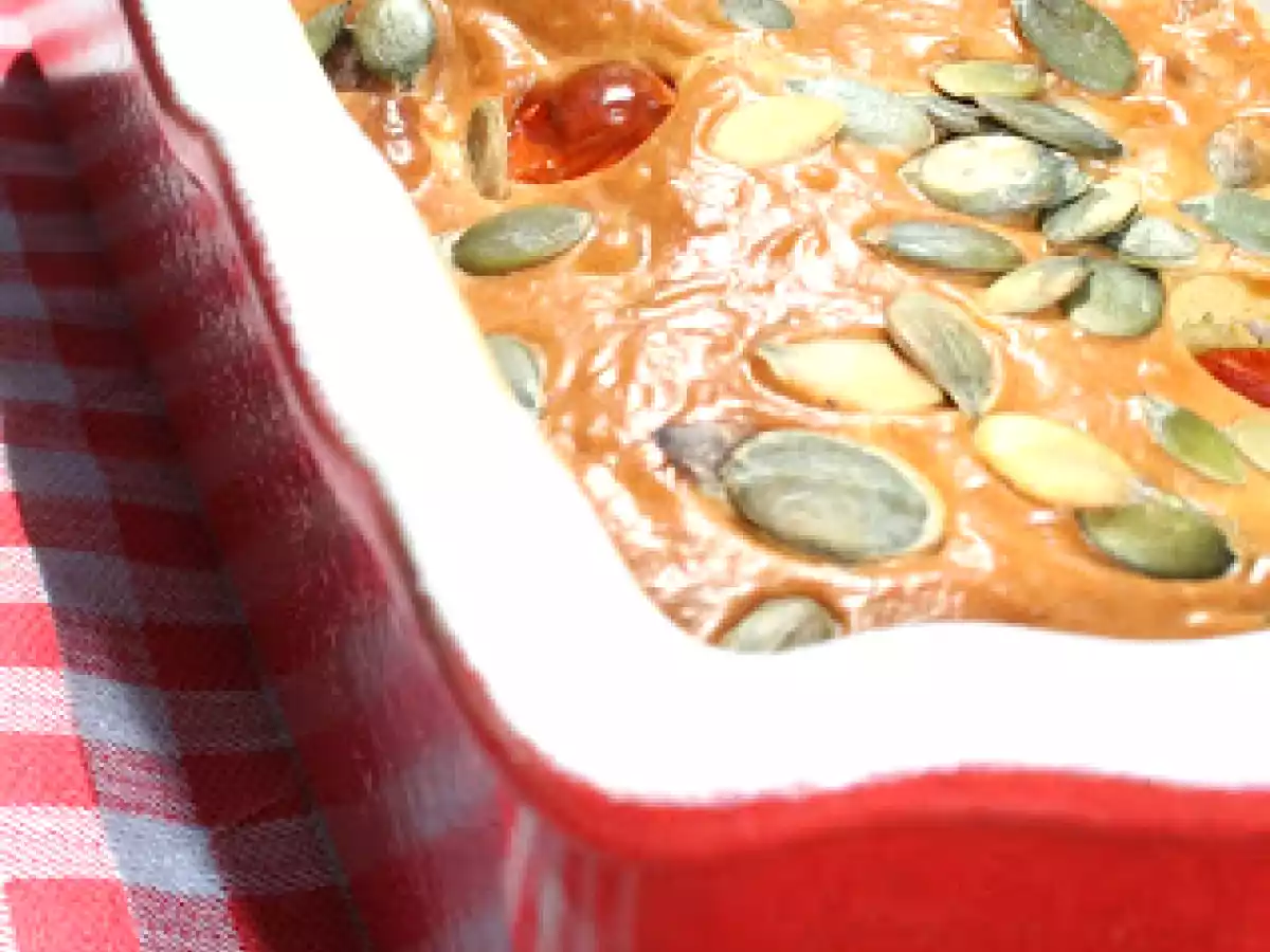 Cake tomates, feta et graines de courge