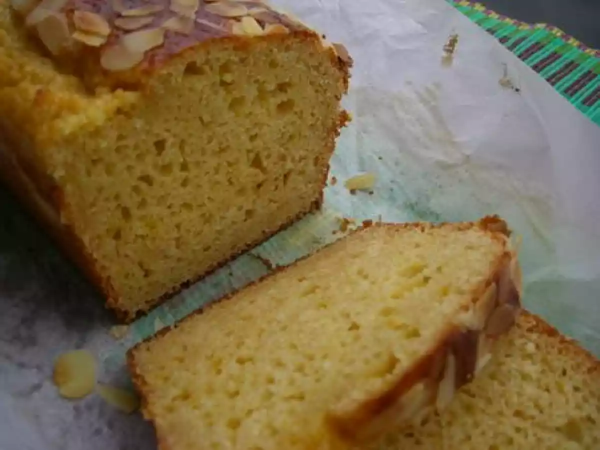 Cake Très Citron à la ricotta et à l'amande