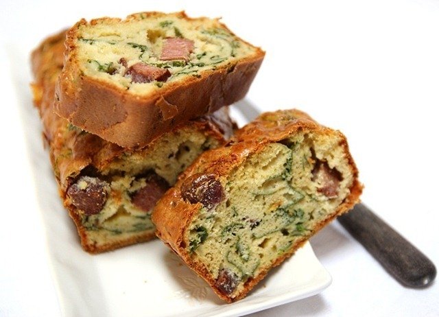 Cakes aux gendarmes et épinards - Recette Ptitchef